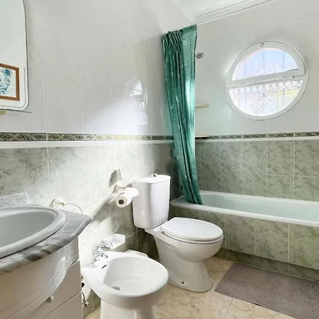 Casa Vinca One Floor Bungalow Οριουέλα